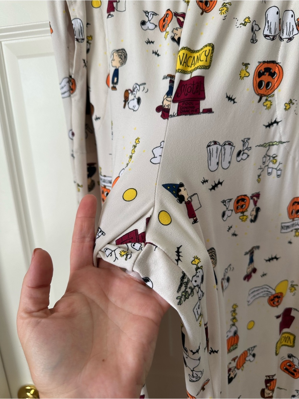 Beauty Sleep Social x Peanuts Halloween Pajama Set Plus Size XXL - Picture 11 of 15